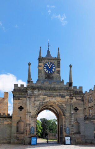 Auckland Palace gatehouse